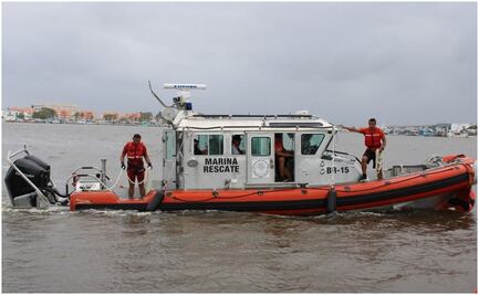 Marinos rescatan a 6 pescadores antes de estrellarse en muelle de Progreso, Yucatán; la embarcación quedó sin propulsión