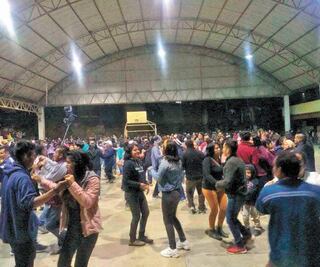 Alotepec celebra fiesta, pese a Covid