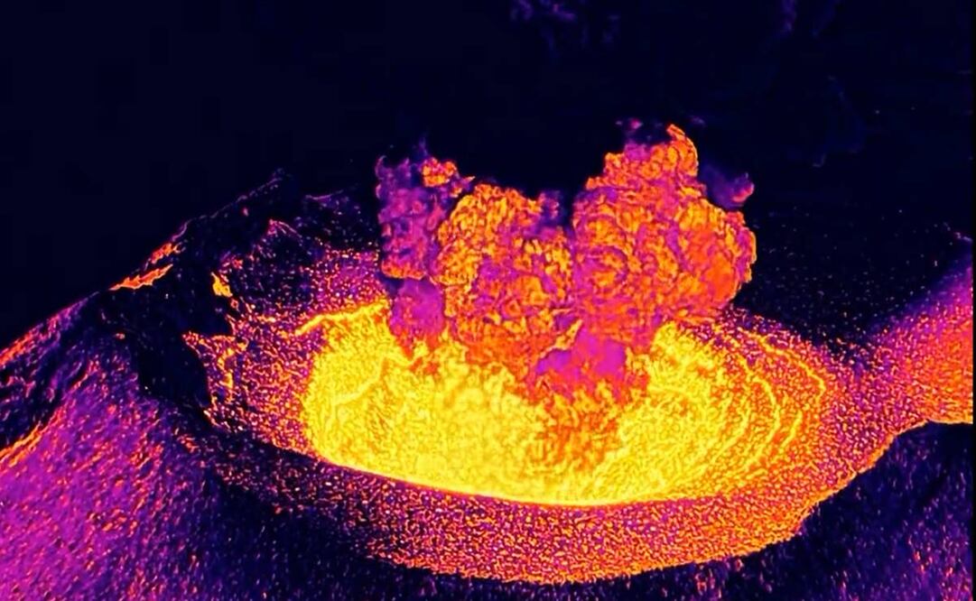 Volcán Popocatépetl vista desde dron de la SEMAR con una cámara infrarroja. Foto: @CNPC_MX