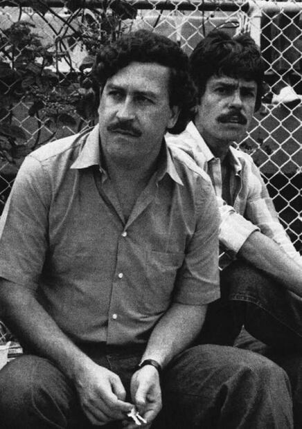 Descalzo y con una llamada telefónica como anzuelo, así fue “cazado” Pablo Escobar en 1993