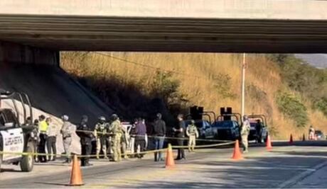 Hallan cuerpo con huellas de tortura en la carretera Panamericana; investigan crimen en Chiapas
