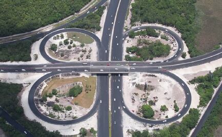 AMLO presume construcción de obras alrededor del Tren Maya