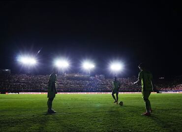 El partido entre Atlético de San Luis y Juárez sufre un "apagón" y fue suspendido temporalmente