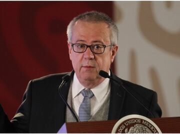 Renuncia Carlos Urzúa a la Secretaría de Hacienda; acusa imposiciones