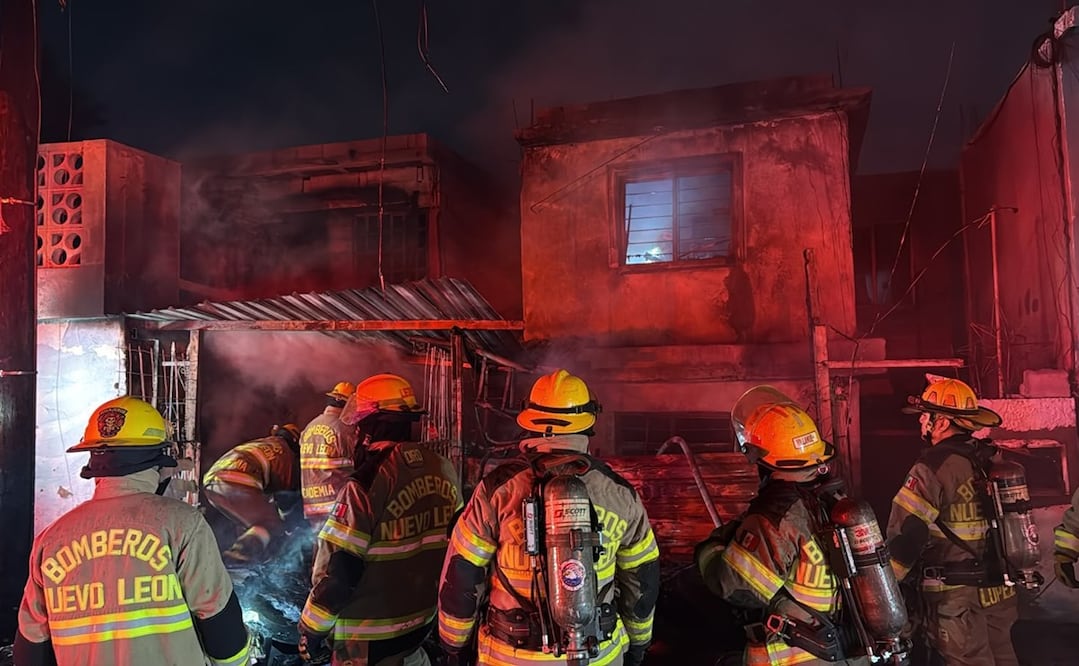 Las autoridades iniciaron las investigaciones correspondientes para establecer el origen del incendio. Foto: Especial