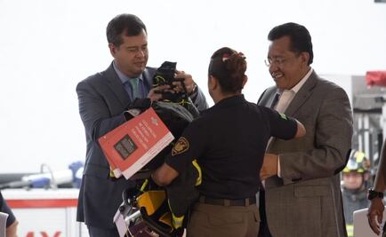 Amieva destaca labor de bomberos; promete mejoras