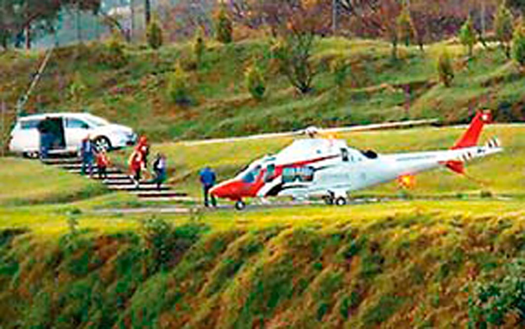 Korenfeld utilizando un helicóptero de Conagua (ARCHIVO EL UNIVERSAL)
