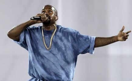 Kanye West seguirá hospitalizado