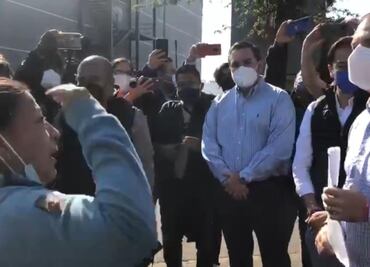 Video. “Llevo toda la noche buscando a mi hijo, díganme dónde está”