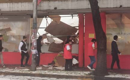 Cae techo de supermercado en Mixcoac tras granizada en CDMX 