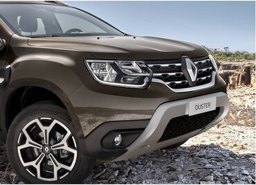 Renault compensa escasez de modelos con más camionetas