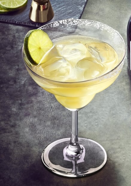 Cómo hacer cocteles con licor de coñac y naranja