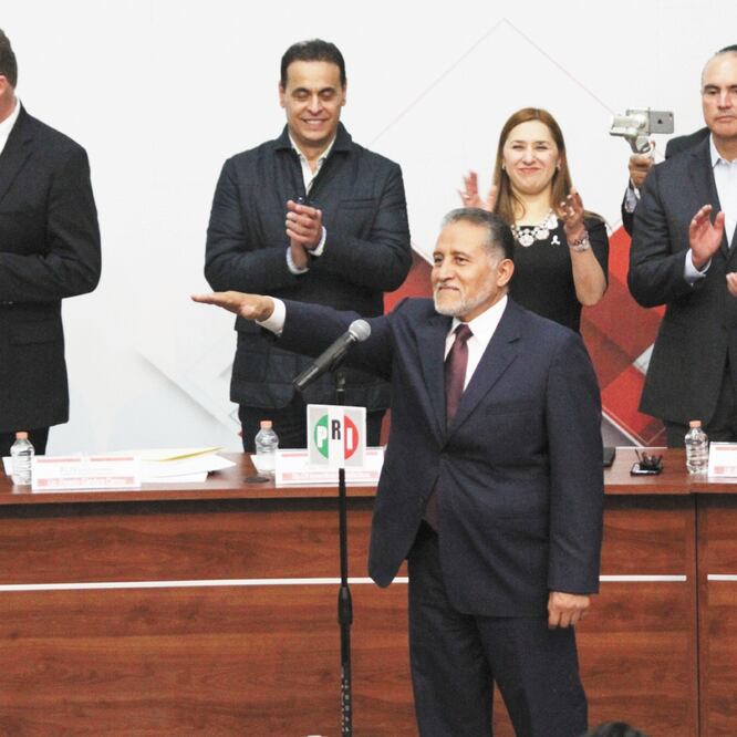 Designación. En el Consejo Político Nacional del PRI se eligió a Arturo Zamora Jiménez como nuevo secretario general hasta 2019. (CARLOS MEJÍA. EL UNIVERSAL)