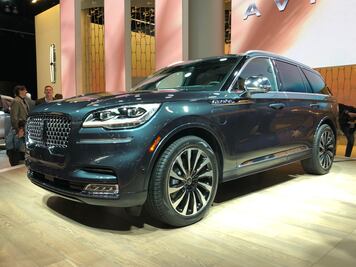 Lincoln Aviator: elegancia y poder en un solo auto