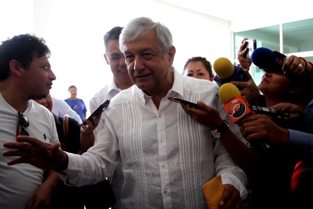 “Mis hijos se dedican a trabajar de manera honesta y son honrados, están trabajando, uno es abogado, el otro es politólogo y el otro es maestro”, dijo Andrés Manuel López Obrador (Foto: Archivo / EL UNIVERSAL)