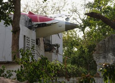 "Cuando me levanté, había cadáveres a mi alrededor": las declaraciones del sobreviviente del avionazo en India