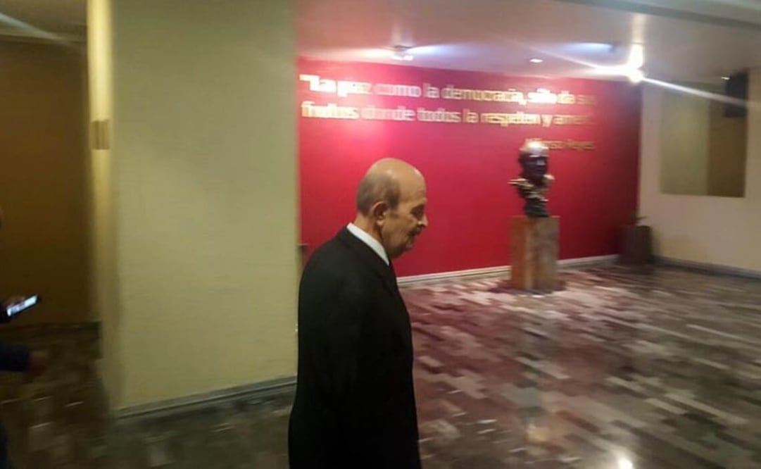 El michoacano acudió a la sede del PRI para indagar si existe un proceso de expulsión en su contra como afirmó el líder nacional Enrique Ochoa. /Especial