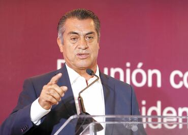 El Bronco se sube a la fiesta de Rayados