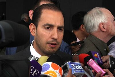 Celebra PAN baja de precios a vehiculos eléctricos