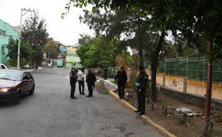 Hallan restos de una persona calcinada entre costales de basura en Iztapalapa