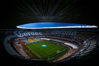 Cancha del estadio Azteca se beneficia del parón por Covid-19