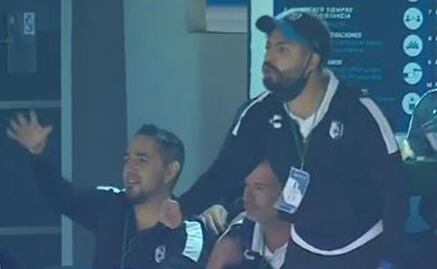 Directiva del Querétaro explota contra el árbitro tras invalidar dos goles