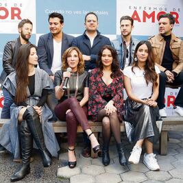 "Enfermos" recrea risas y drama de 18 amantes