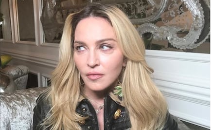 Madonna posa topless a los 59 años