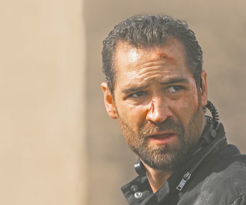 García Rulfo está por irse a Canadá para filmar una película, de la cual por razones contractuales no puede dar detalles. Foto: NETFLIX