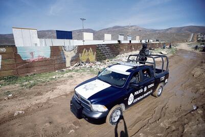 Blindan la frontera en el lado mexicano