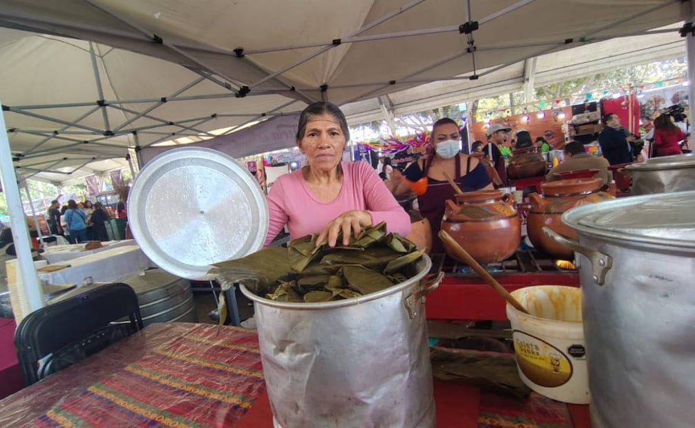 Arranca 15ª Feria del Tamal en Iztapalapa; productores nacionales e internacionales exhiben sabores y artesanías.
Foto: Arantxa Meave.