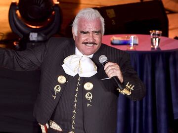 Vicente Fernández padece el síndrome Guillain-Barré, confirma su hijo