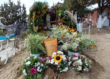 Sepultan en Tlaxcala a 5 de los jóvenes desaparecidos en la costa de Oaxaca; fueron hallados muertos en un vehículo