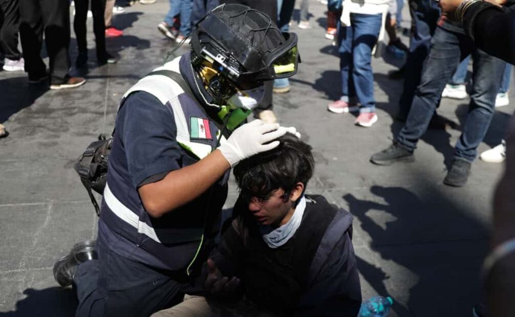 Lesionados durante la marcha de la generación Z y en apoyo a Carlos Manzo (15/11/2025). Foto: Carlos Mejía/EL UNIVERSAL