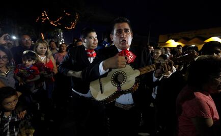 Juarenses cantan sin descanso en toda la ciudad