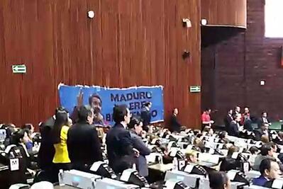 Protestan en Congreso contra Maduro