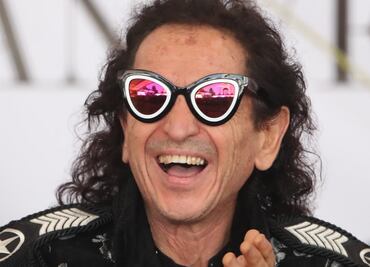 Alex Lora dice que su serie favorita es la serie de pend... del gobierno actual