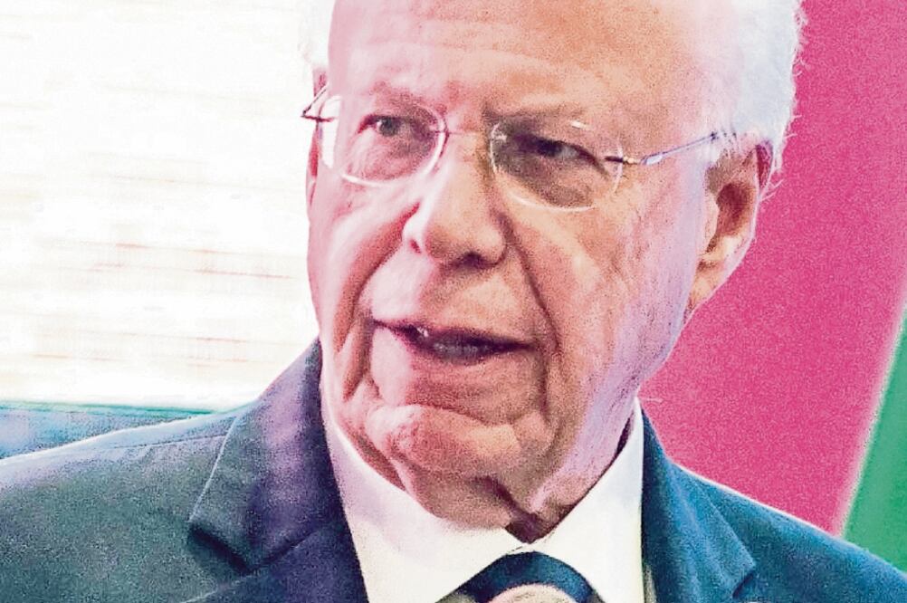 Celebración. El secretario de Salud, José Narro, inauguró el 155 aniversario de la Academia Nacional de Medicina (ARCHIVO EL UNIVERSAL)