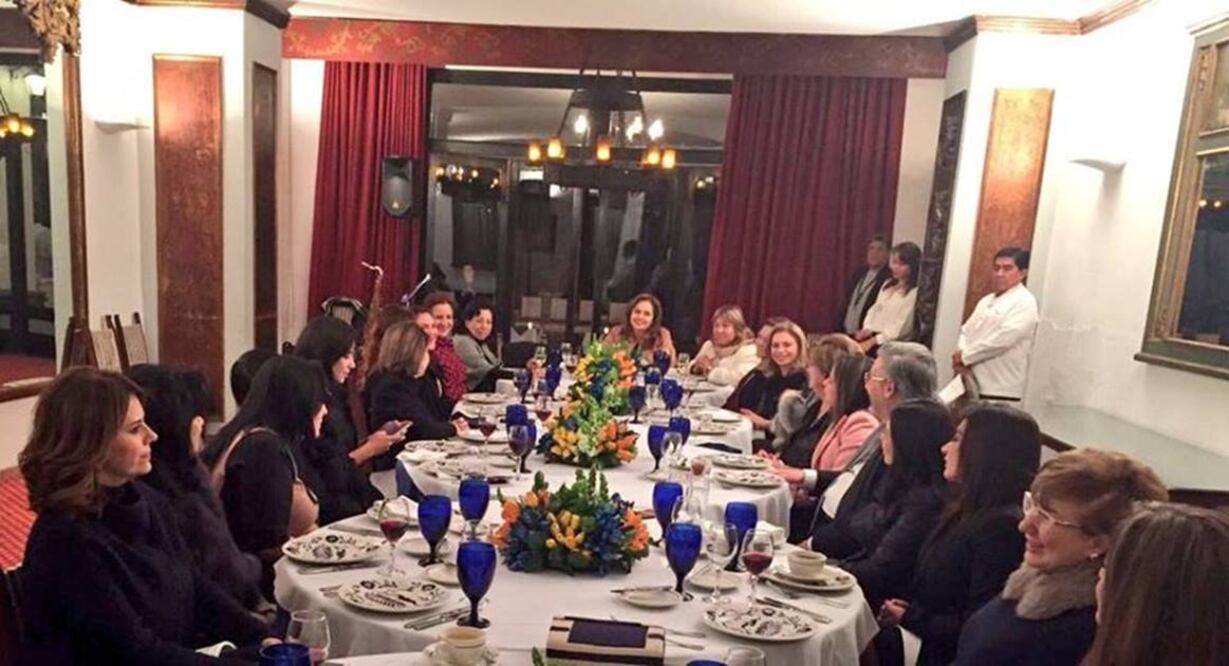 A través de su cuenta de Twitter, la senadora priista Hilda Flores, anunció “encuentro con el Ministro Luis María Aguilar, Presidente de la @SCJN y las Ministras Beatríz Luna y Norma Piña” (Facebook: Hilda Flores Escalera)