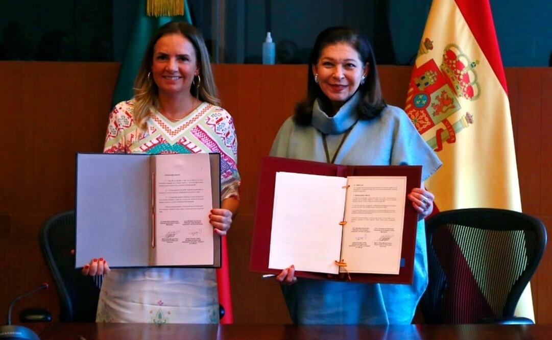 Subsecretaria de Relaciones Exteriores, María Teresa Mercado Pérez, y la secretaria de Estado para Iberoamérica y el Caribe y el Español en el Mundo, Susana Sumelzo Jordán. Foto: Especial