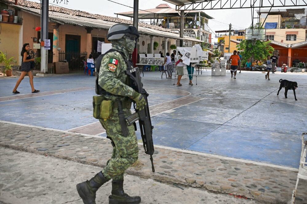 El Ejército estuvo a cargo de la seguridad en la elección en municipios de Guerrero. Foto: de AFP