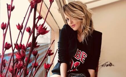 Fey modela con poca ropa