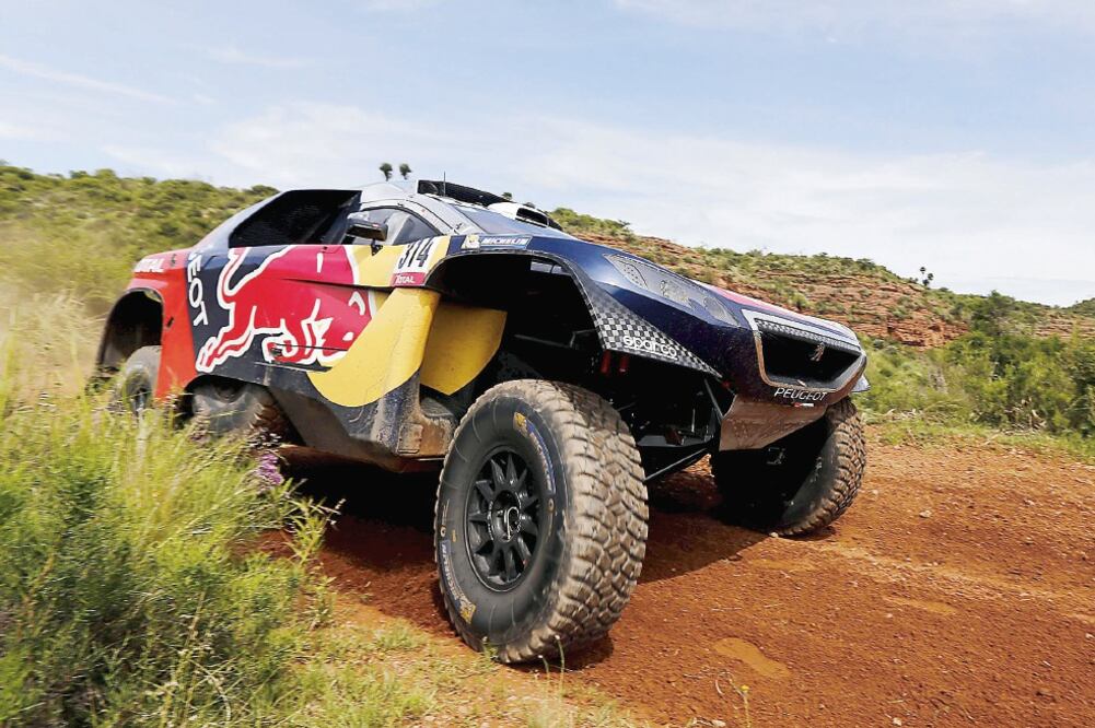 El piloto galo marcó 3:45:46 horas en la especial entre Villa Carlos Paz y Termas de Río Hondo (387 km) (MARCOS BRINDICCI. REUTERS)