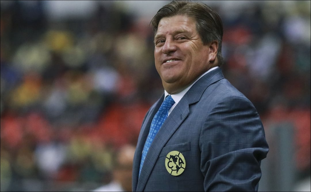 El técnico del América hizo un polémico comentario contra un reportero. Foto: Imago 7