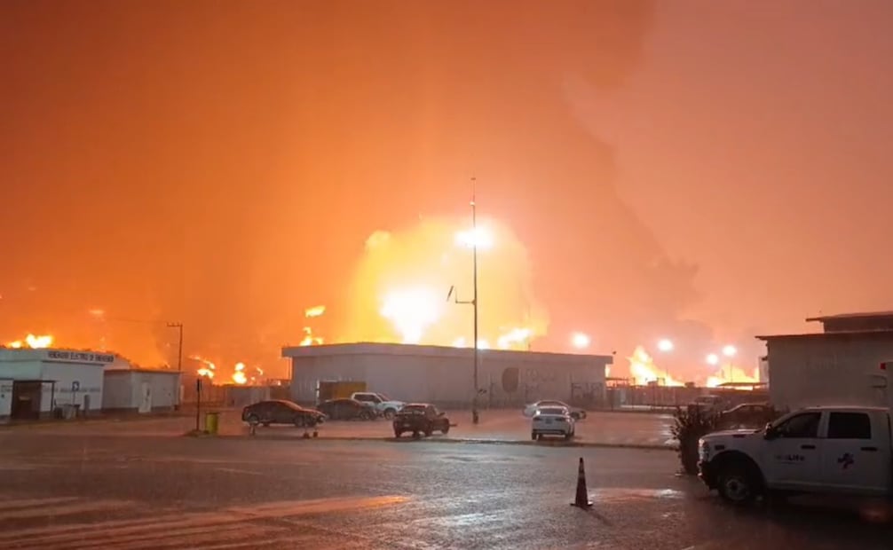 Incendio de la Refinería Dos Bocas, ocurrido el pasado 17 de marzo. Foto: Especial
