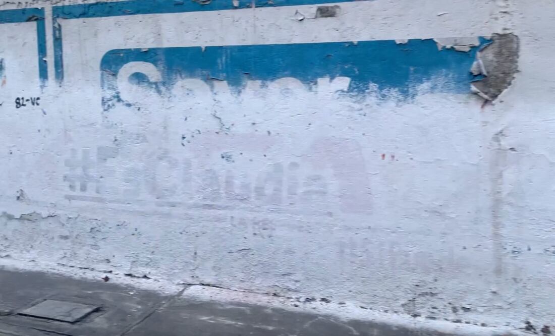 Luego de la etapa de recorridos de "corcholatas", diversas bardas promocionales ya fueron borradas hoy lunes 28 de agosto de 2023. Fotos de Alberto González EL UNIVERSAL