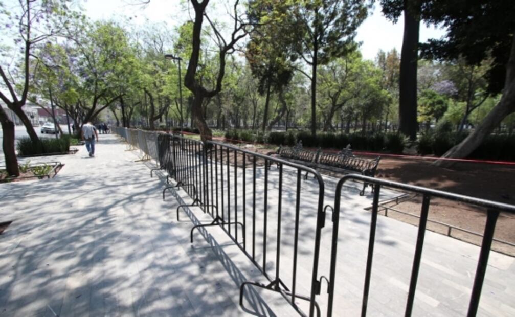 Apagan fuente del Monumento a la Revolución ante contingencia por Covid-19