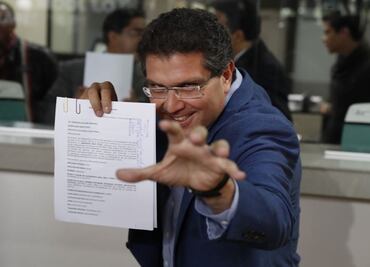 Ríos Píter se registra como candidato independiente por la Presidencia