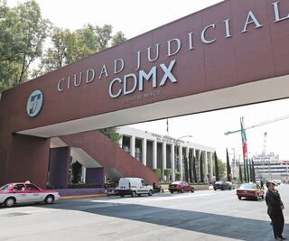 Denuncian a funcionario del TSJ por vender “permisos”