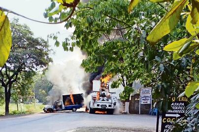 Se expanden bloqueos en Michoacán por captura de capo